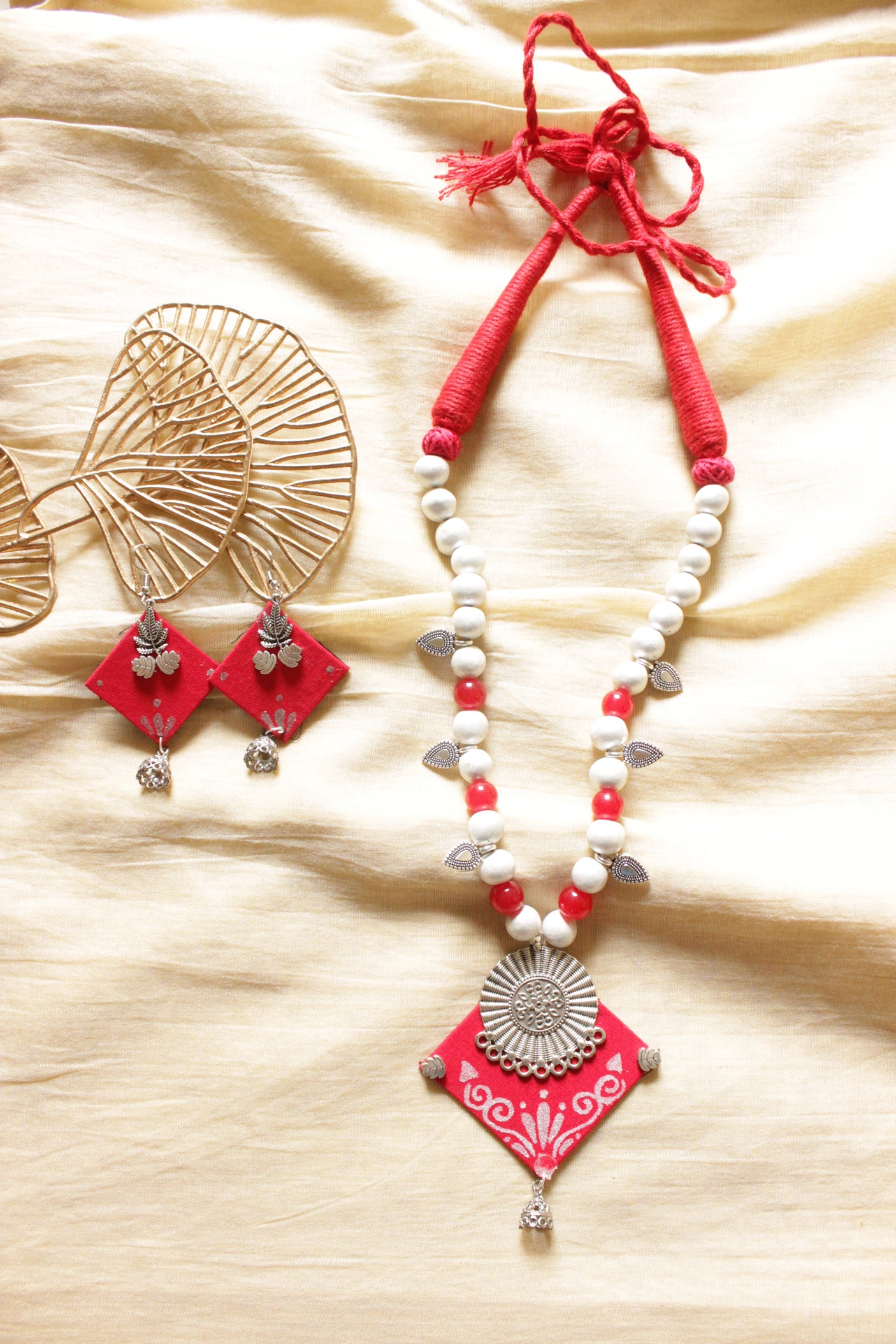 Red Fabric Hand Painted Necklace Set Elaborated with Metal Charms