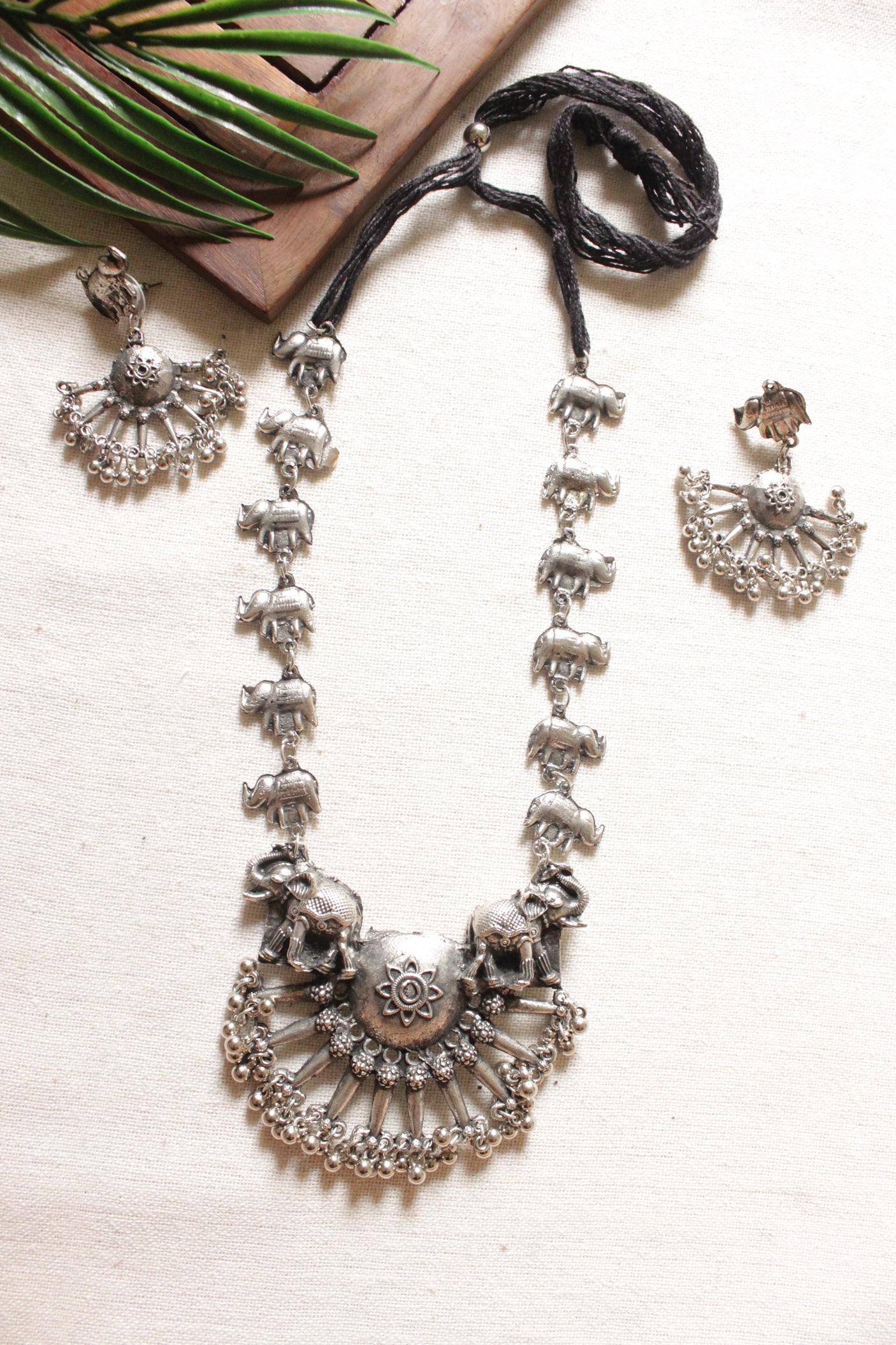 Elephant Motifs Oxidised Silver Finish Adjustable Thread Closure Necklace Set