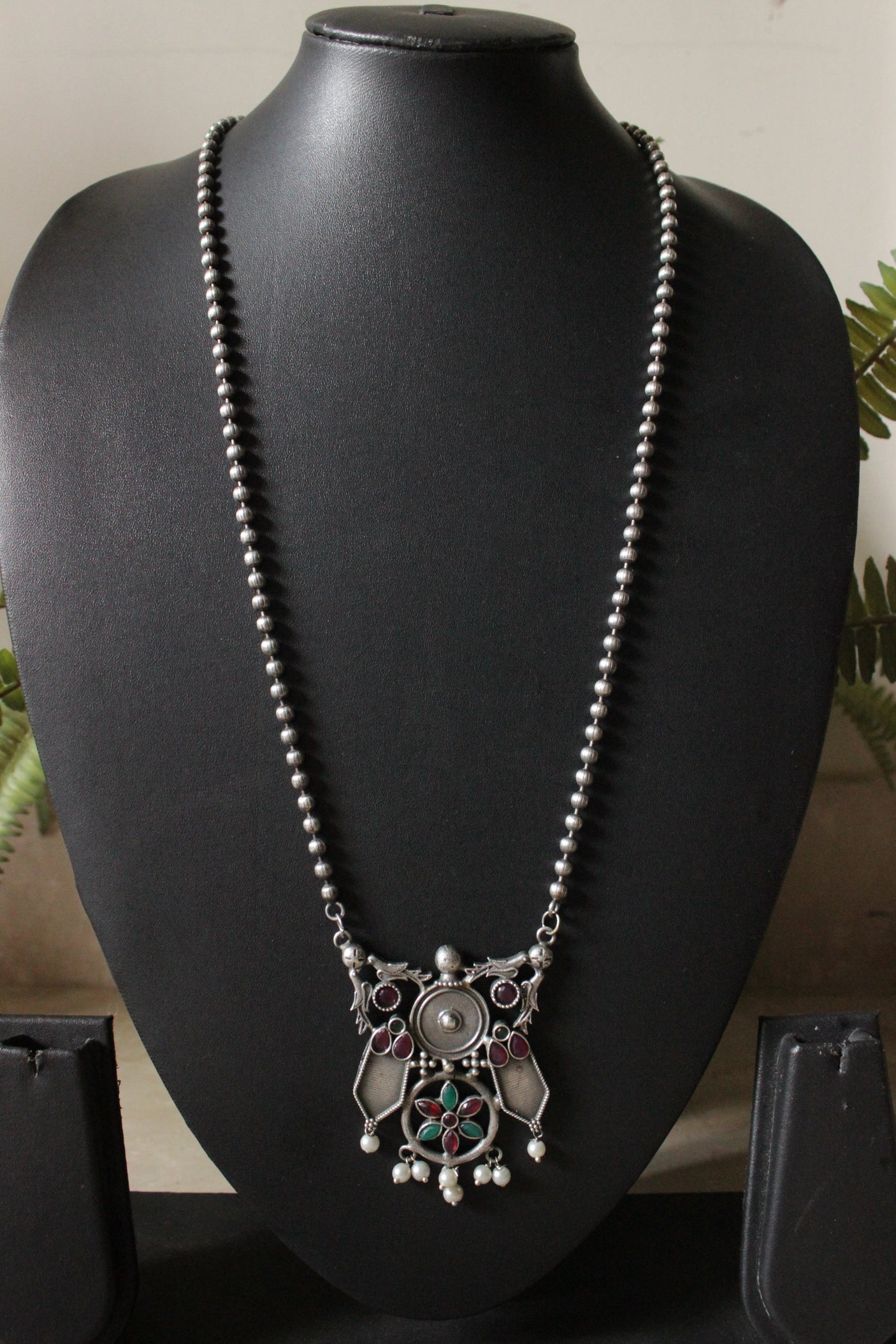 Flower Motifs Premium Oxidised Finish Glass Stones Embedded Cocktail Pendant Chain Necklace