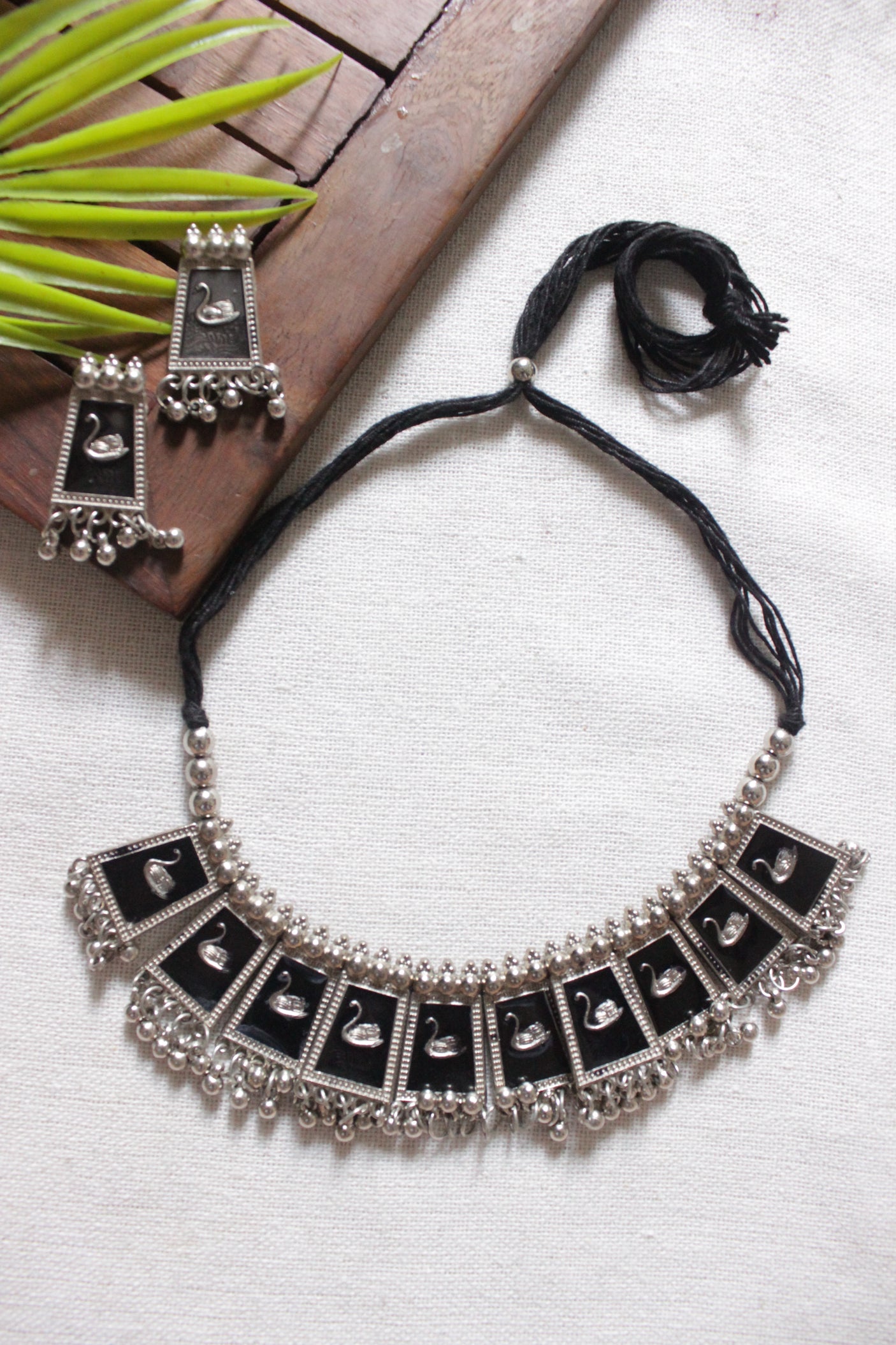 Enamel Painted Swarn Motifs Adjustable Dori Closure Choker Necklace Set