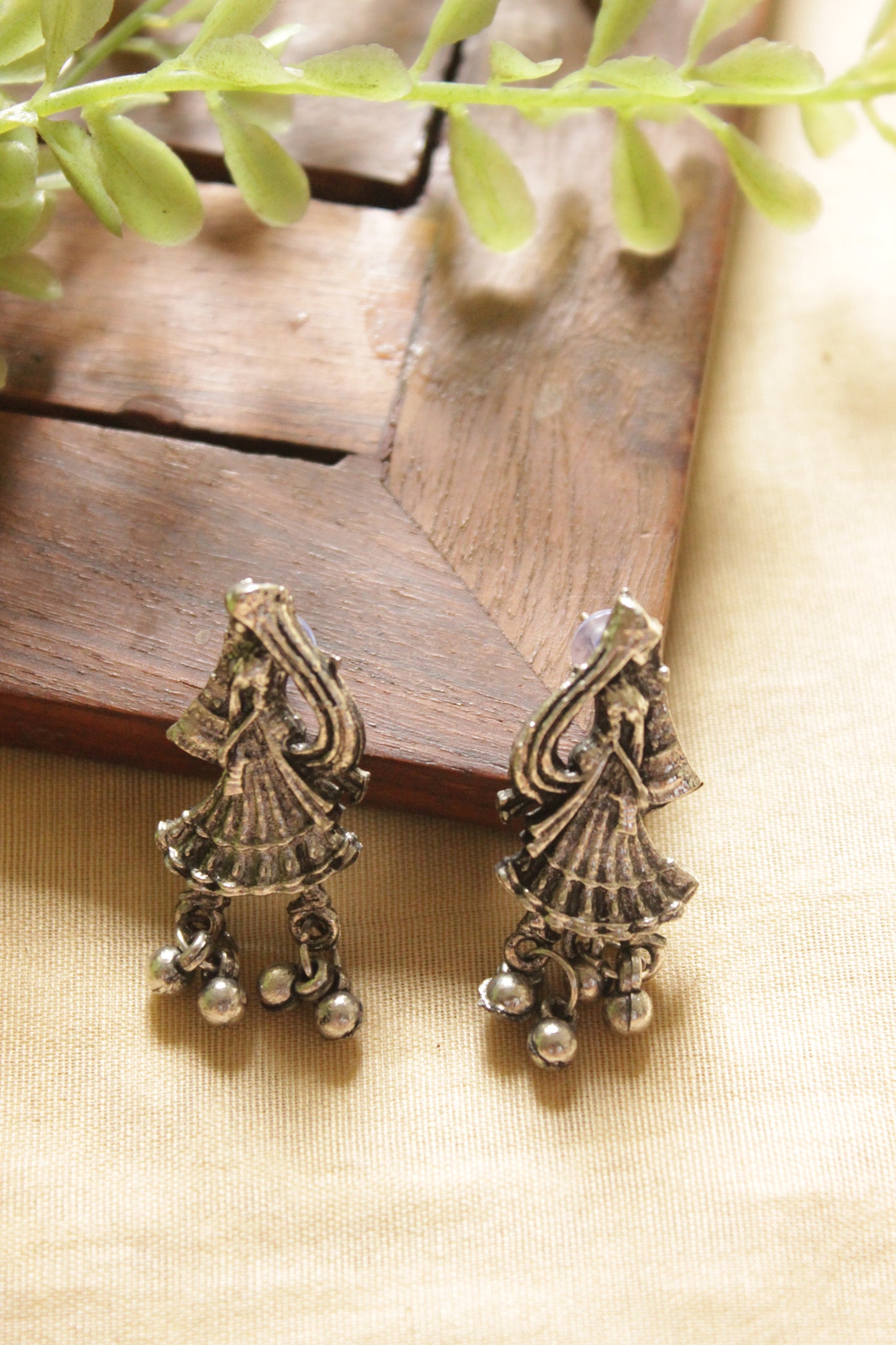 Doli & Baraat Oxidised Silver Adjustable Length Choker Necklace Set with Stud Earrings