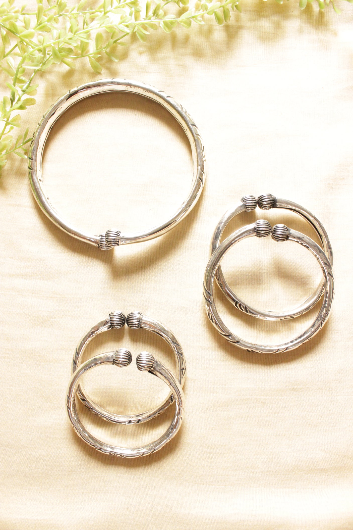 Set of 3 - Engraved Silver Hasli Necklace, 2 Bracelets and 2 Anklets