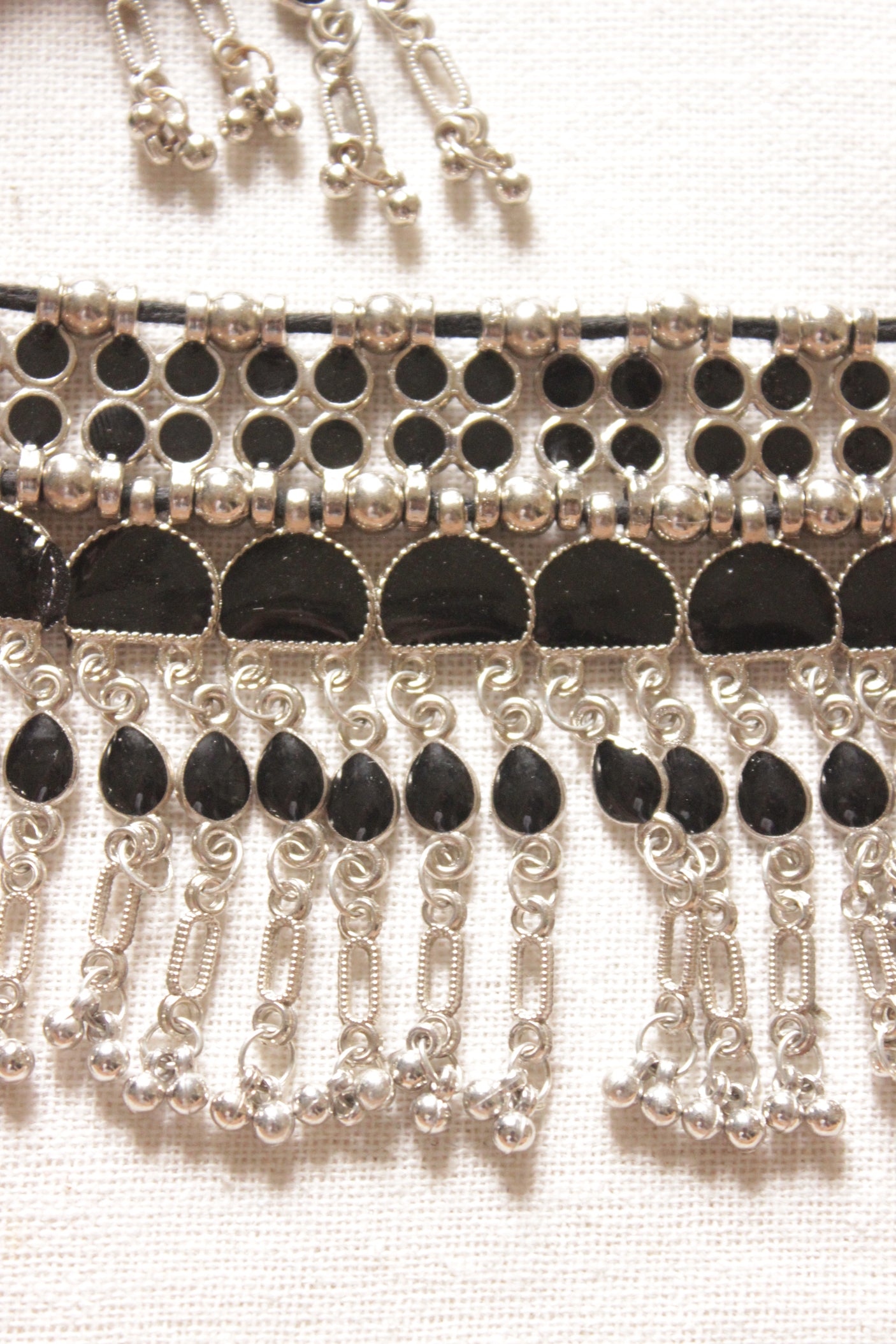 Enamel Painted Half Moon Shaped Metal Charms Adjustable Dori Closure Choker Necklace Set