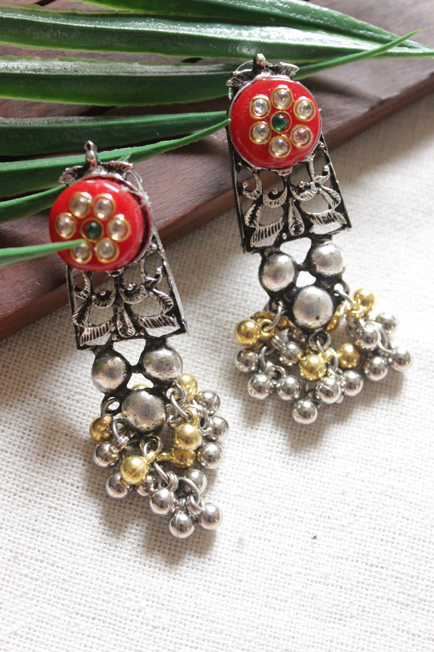 Dual Tone Red and Green Beads Adjustable Length Choker Necklace Set