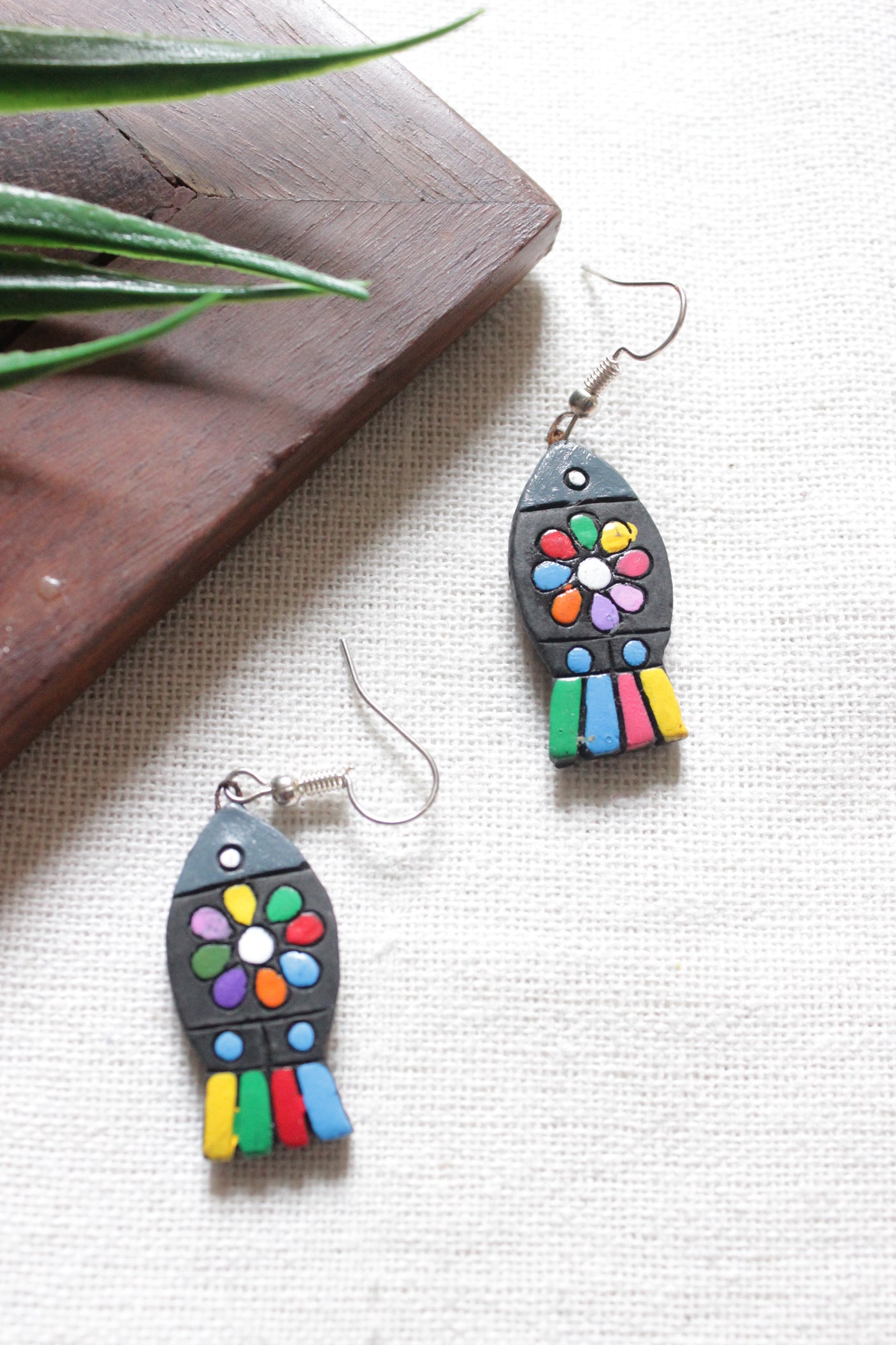 Terracotta Clay Hand Painted Fish Motif Adjustable Length Necklace Set