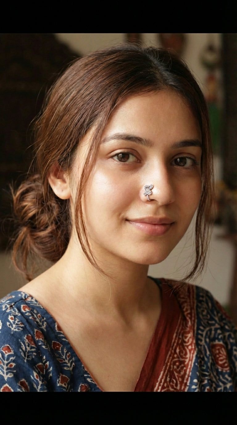 Green Center Stone Oxidised Finish Clip On Nosepin