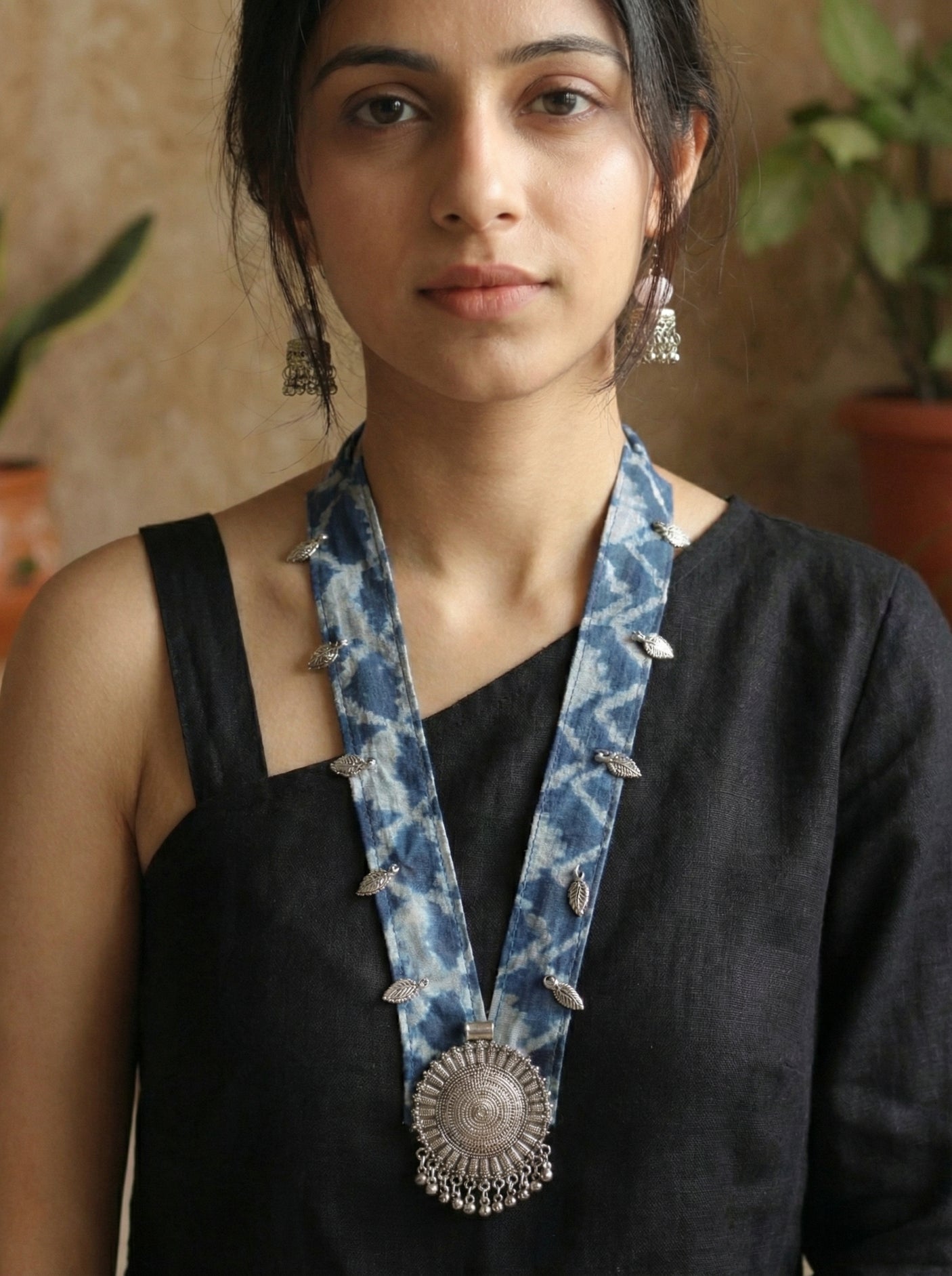 Indigo Block Printed Fabric and Oxidised Metal Pendant Collar Necklace Set