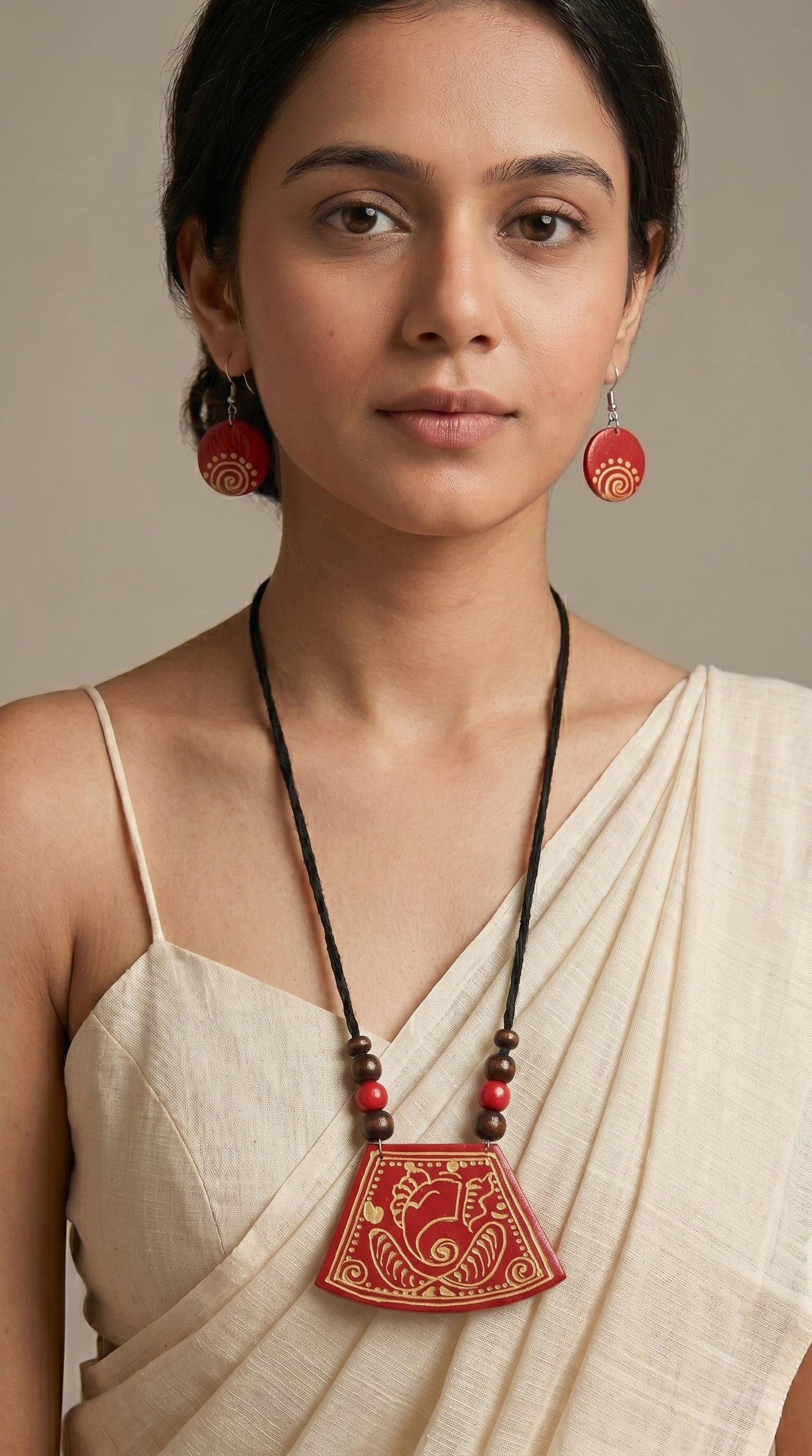 Red Hand Painted Ganesha Thread Closure Ceramic Necklace Set