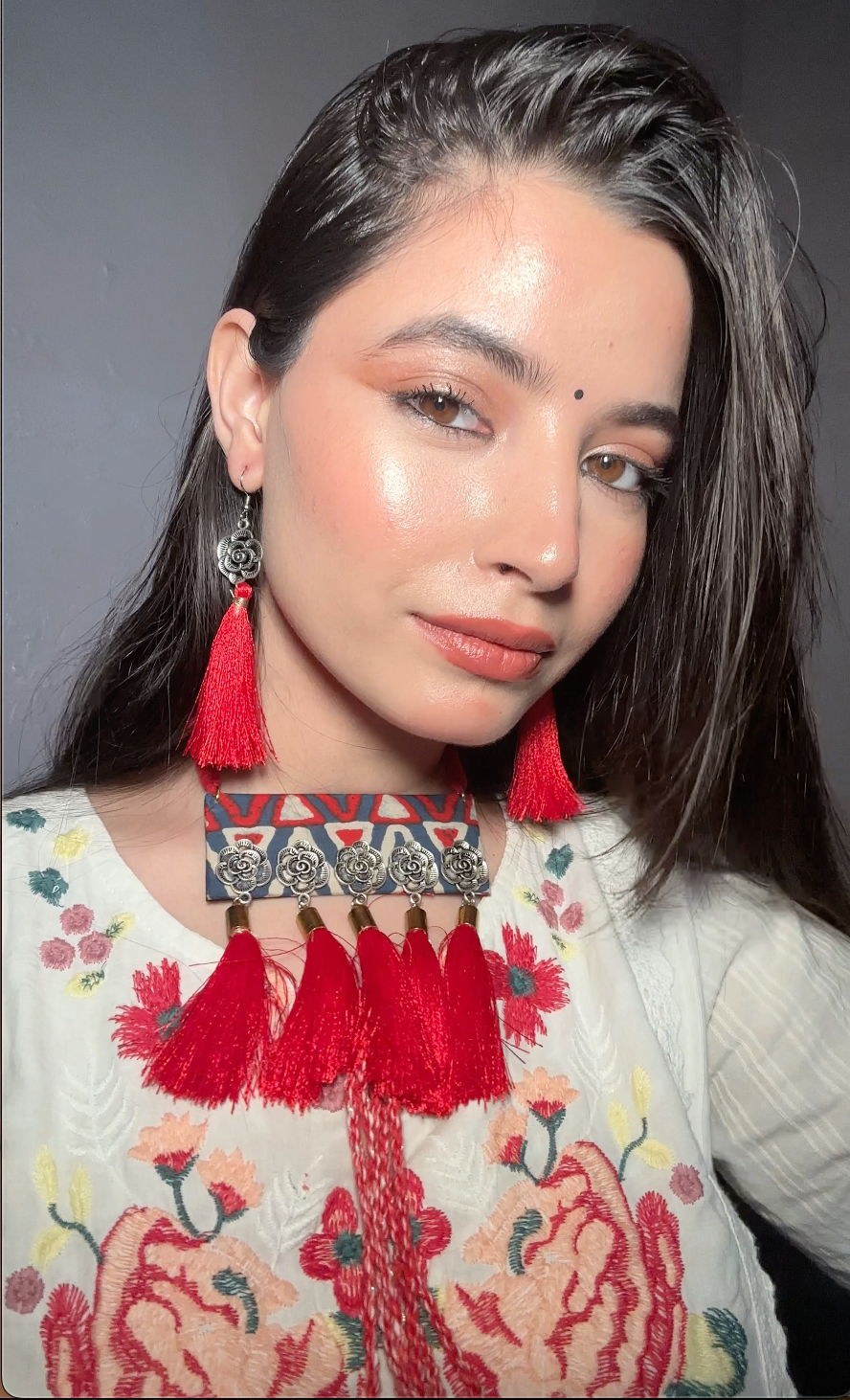 Indigo & Red Fabric Necklace Set with Thread Closure