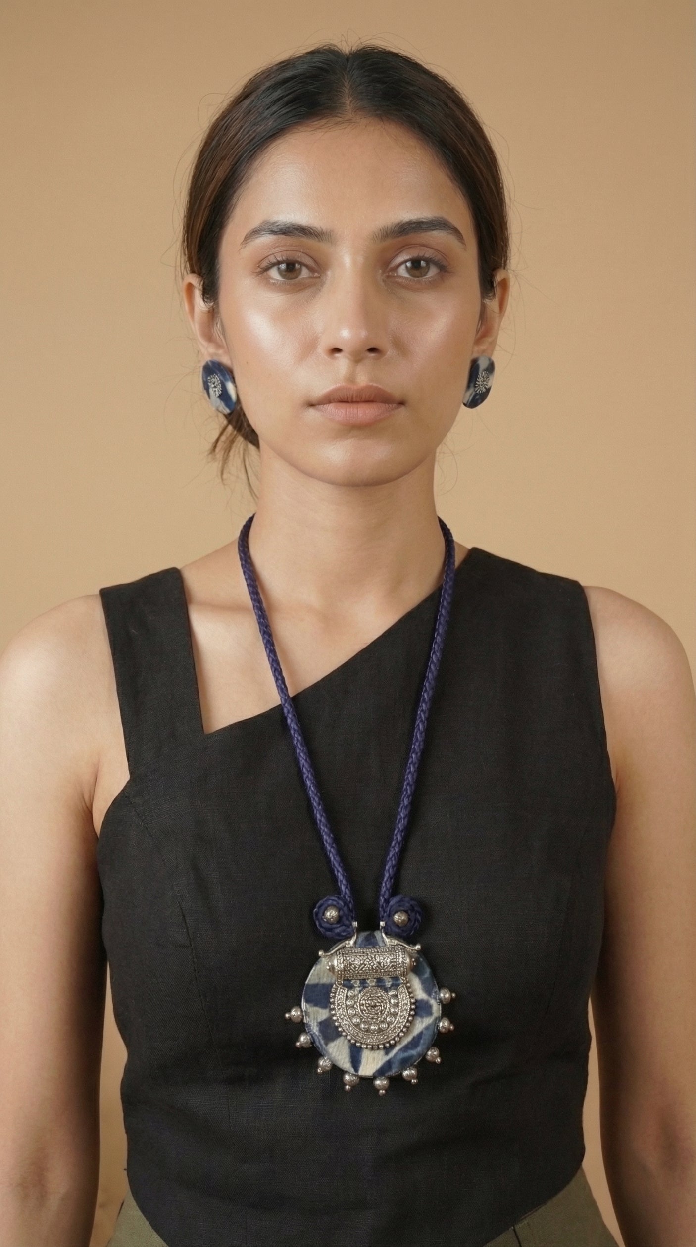 Shibori Blue & White Fabric Mandala Pendant Necklace Set