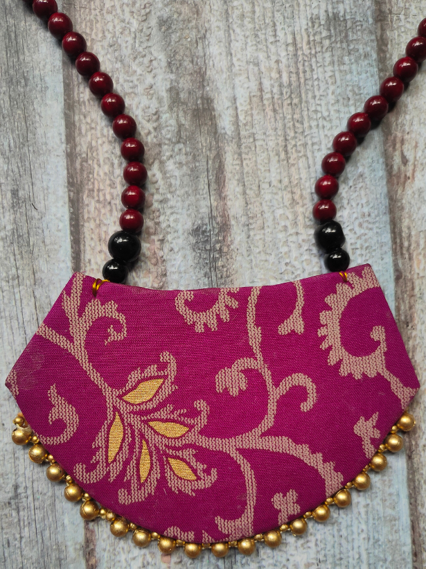 Festive Fuchsia Fabric Necklace Set with Wooden Beads Closure