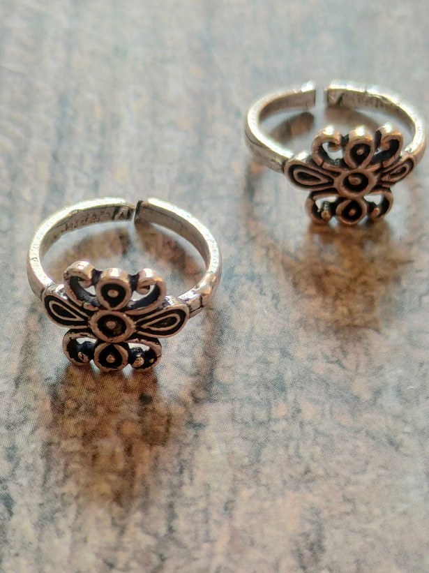 Set of 2 Silver Toe Rings