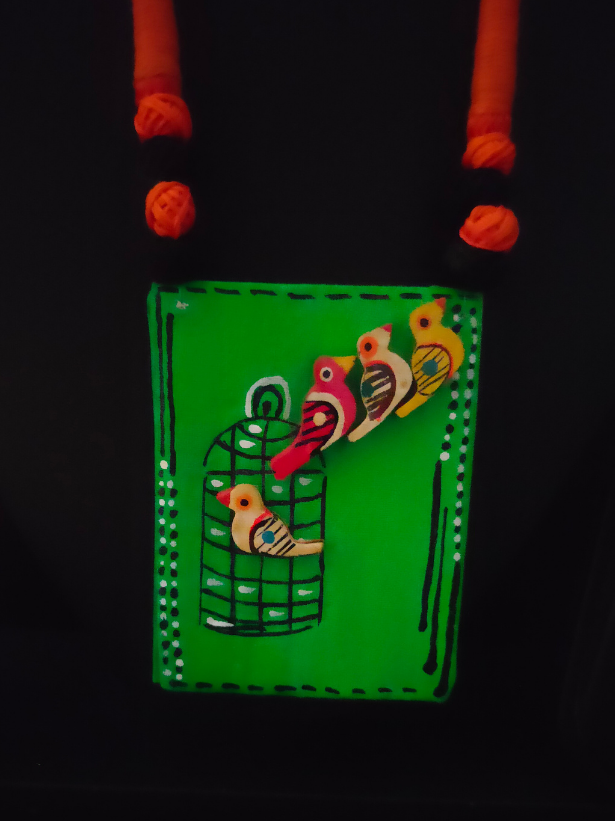 Fabric Necklace Set with Wooden Birds Motifs