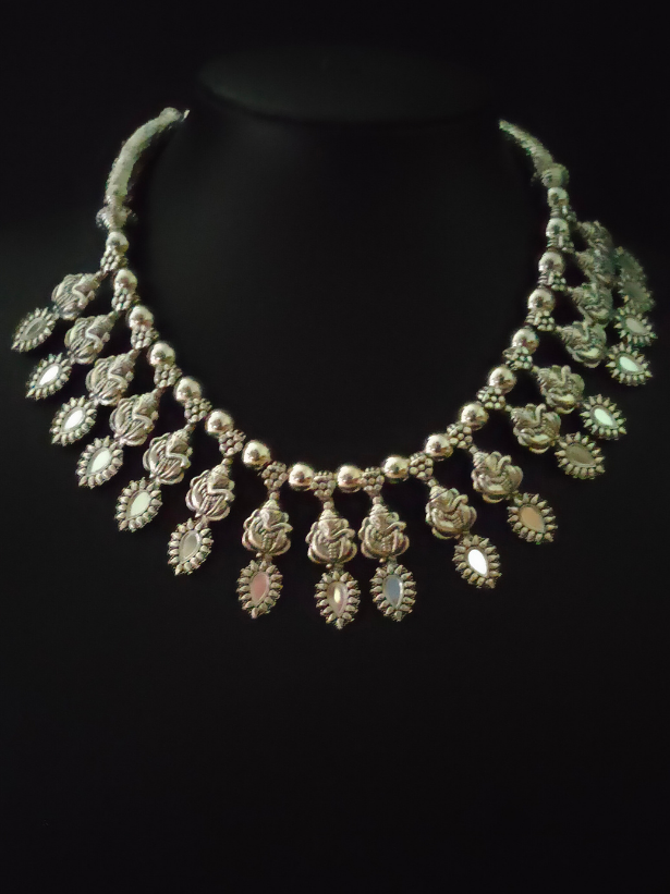 Petite Metal Necklace Set with Ganesha Motifs