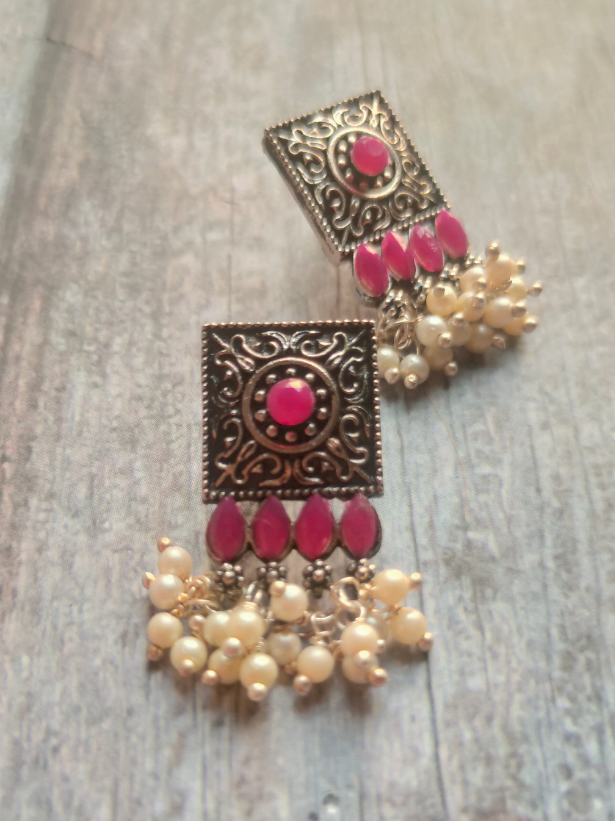 Choker Necklace Set with Embedded Stones and Beads