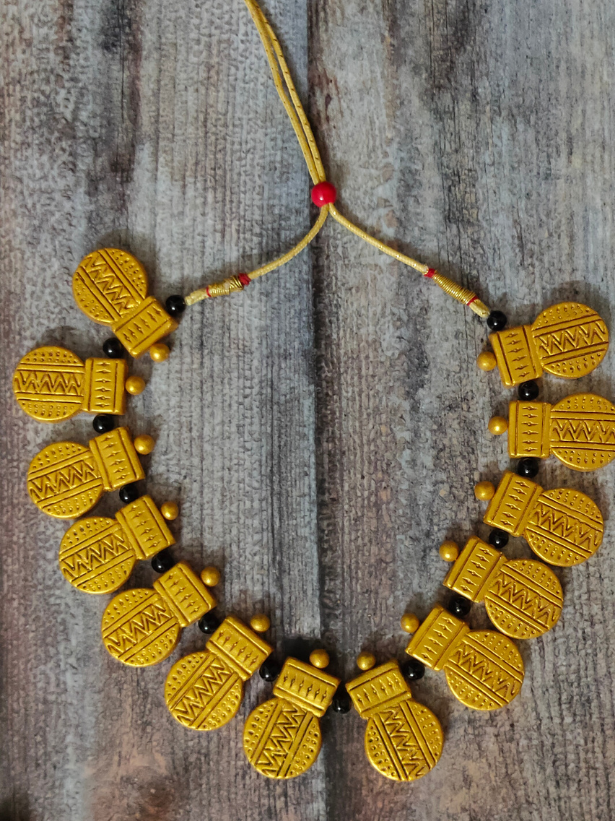 Thread Closure Handpainted Golden Terracotta Necklace Set