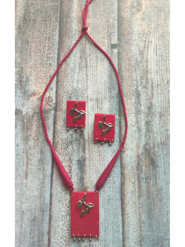 Red Fabric Necklace Set with Metal Leaves and Beads Detailing