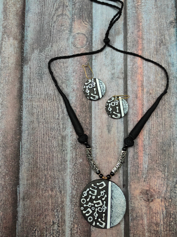 Musical Notes Handcrafted Terracotta Clay Necklace Set with Thread Closure