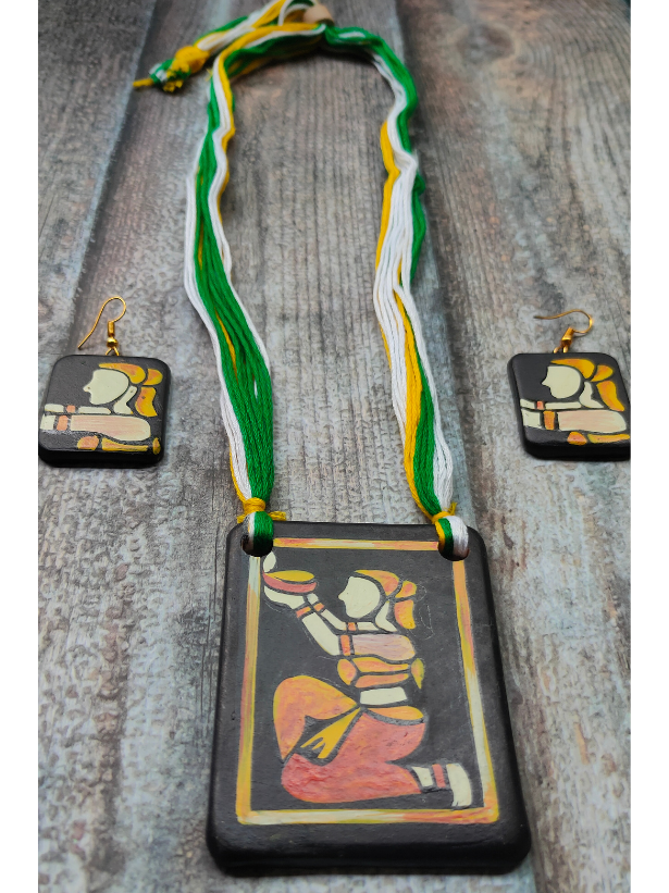 Hand Painted Clay Necklace Set with Multi-Color Thread Closure