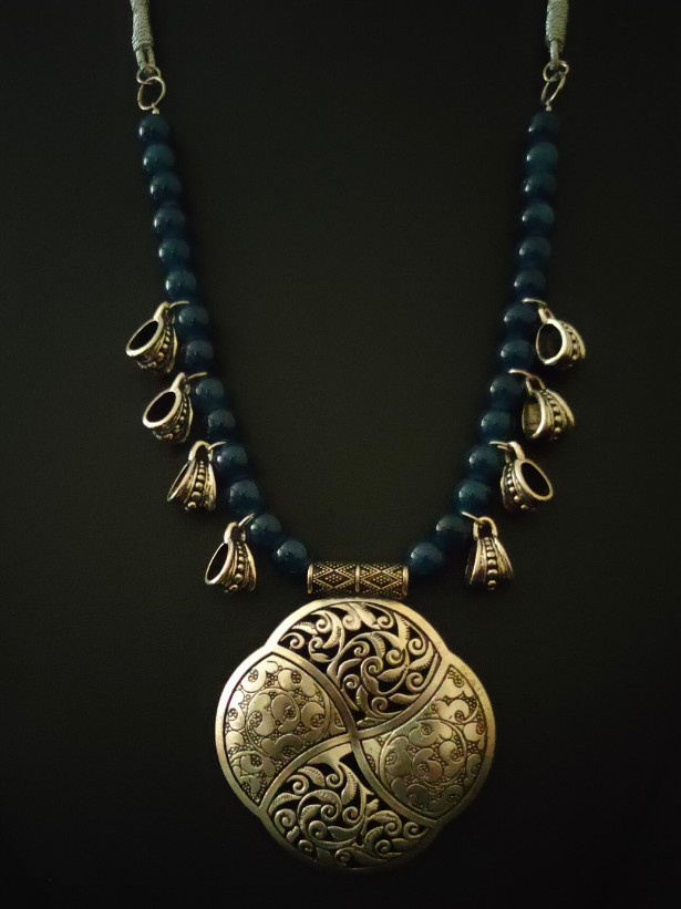 Glass Beads and Statement Metal Pendant Necklace Set