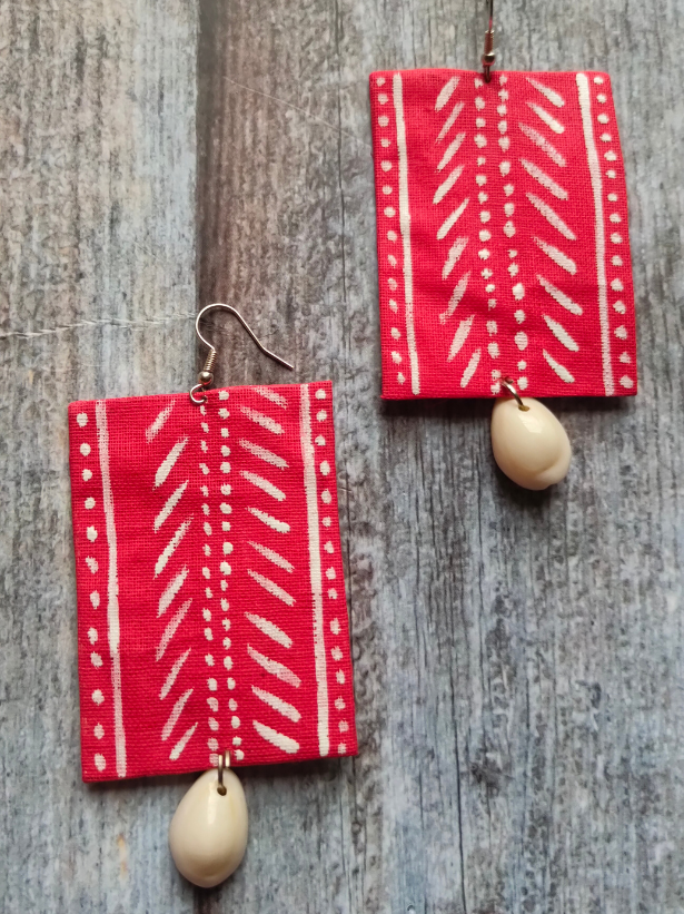 Red Hand Painted Fabric Necklace Set with Shells