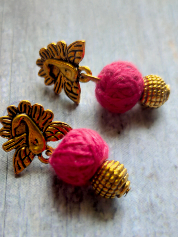 Pink Thread Closure Fabric Beads Antique Gold Finish Necklace Set with Peacock Detailing