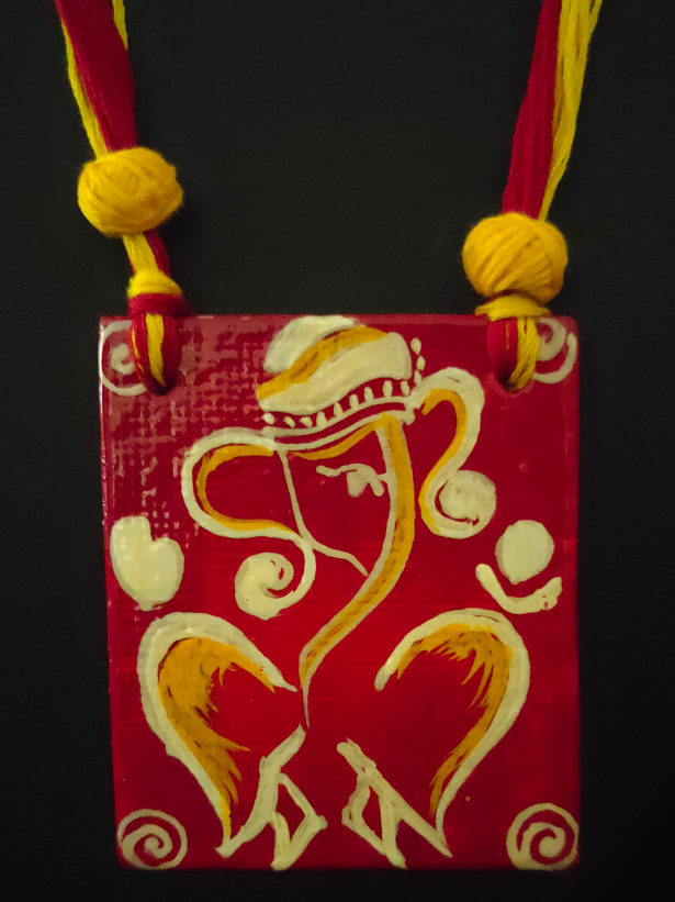 Hand Painted Ganesha Thread Closure Ceramic Necklace Set