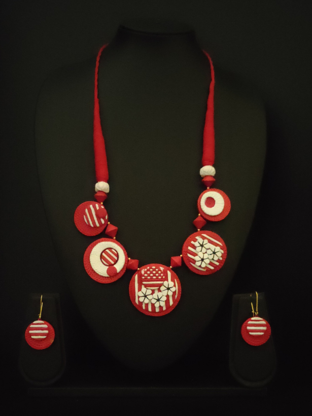 Red & White Terracotta Necklace Set