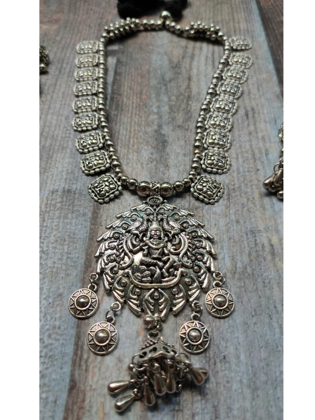 Elegant Long Chain Religious Motif Metal Necklace Set