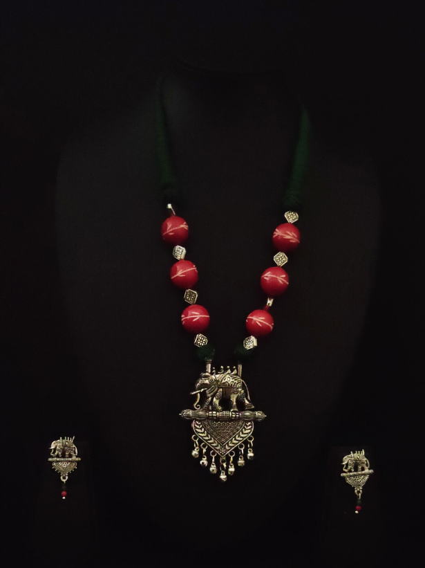 Elephant Motif Beaded Necklace Set