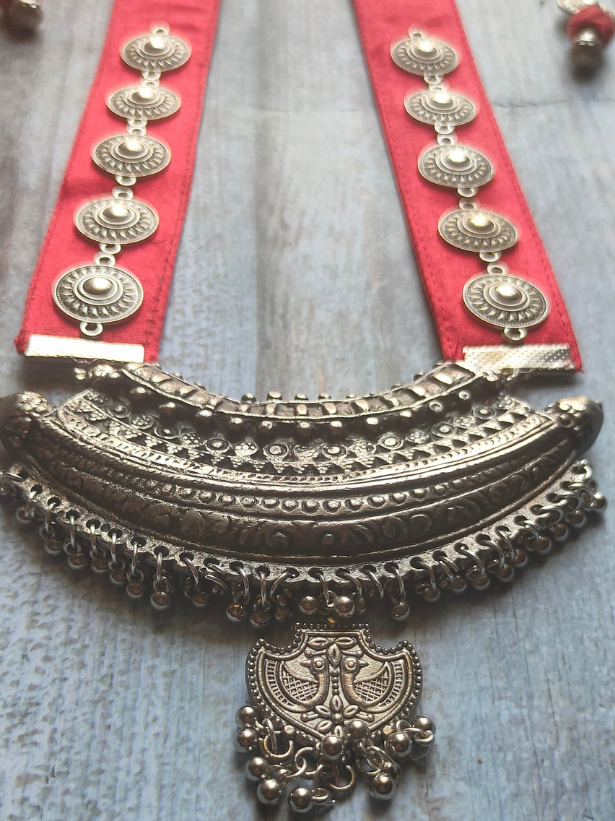 Fabric and Metal Work Statement Long Necklace Set