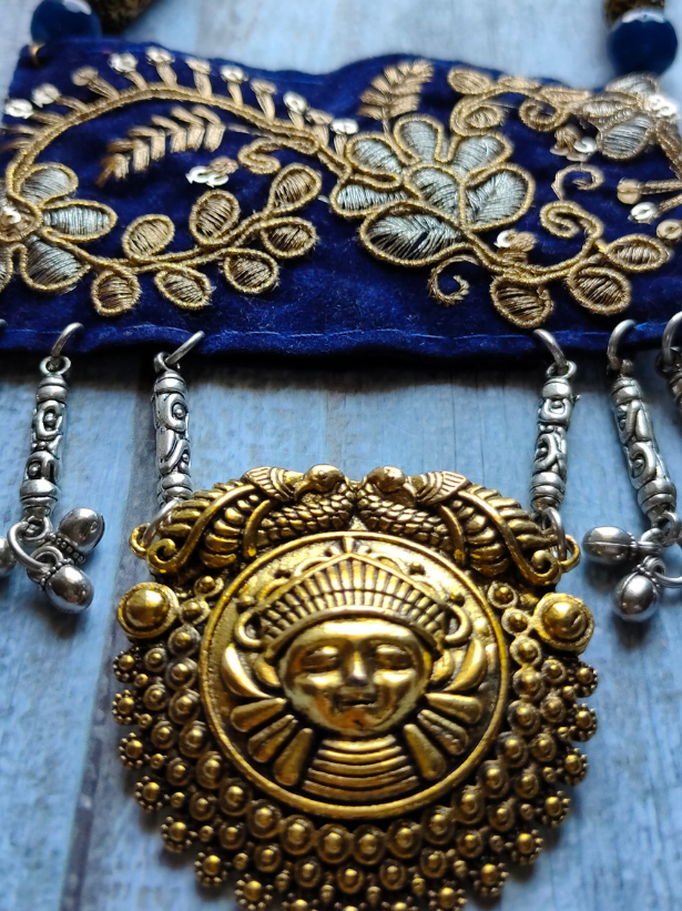 Zari Work Velvet Fabric Necklace Set with Padma Metal Pendant with Thread Closure
