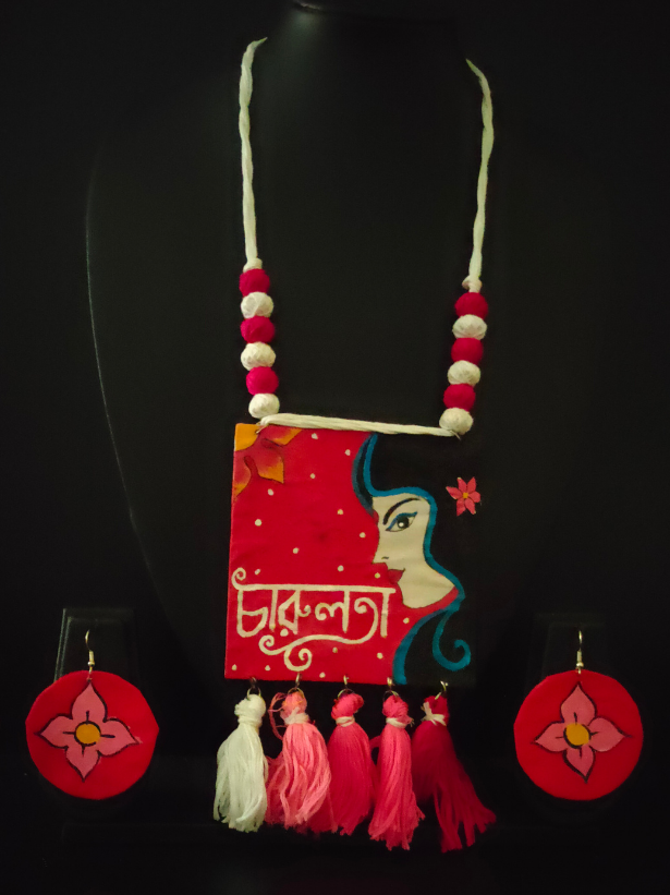 Red & White Hand Painted Woman Fabric Necklace Set with Thread Closure