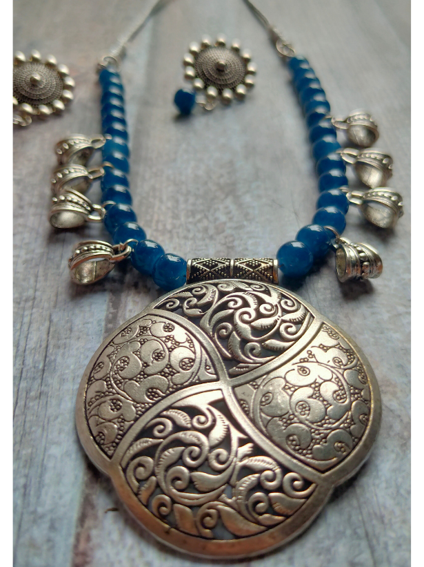 Glass Beads and Statement Metal Pendant Necklace Set