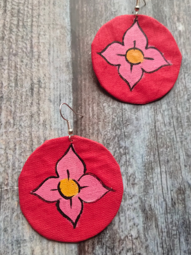 Red & White Hand Painted Woman Fabric Necklace Set with Thread Closure