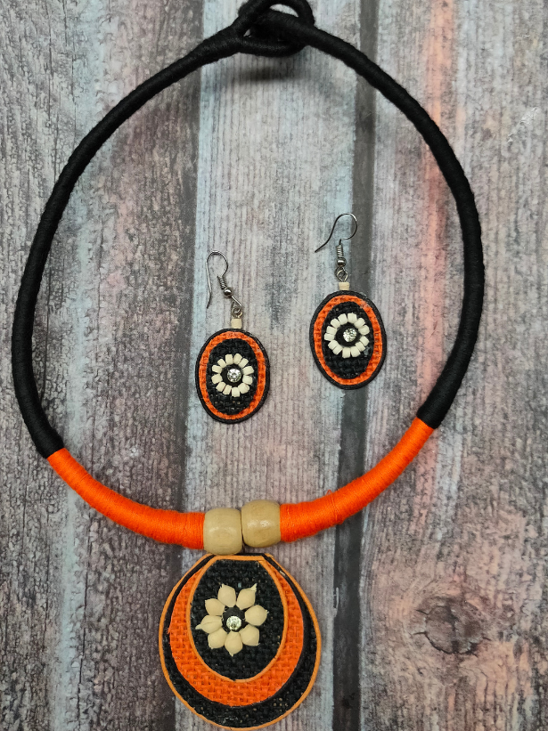 Minimalist Elegant Orange & Black Jute Necklace Set with Thread Closure