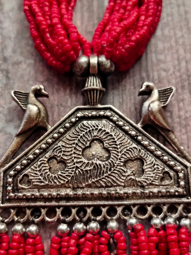 Red Multi Layer Beaded Strands Necklace with Metal Birds Pendant