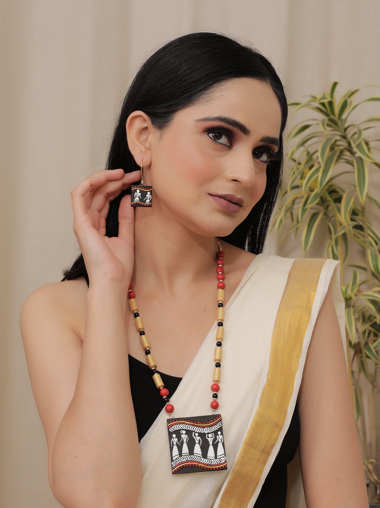 Tribal Motifs Beaded Terracotta Necklace Set