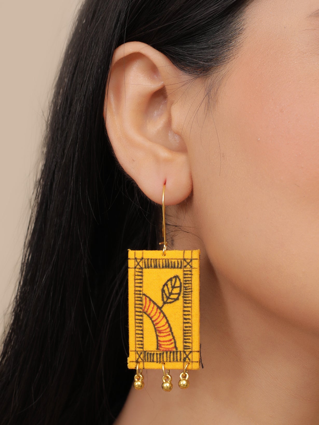 Tree Printed Fabric Necklace Set with Thread Closure