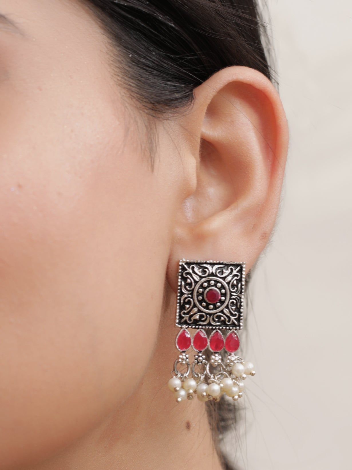 Choker Necklace Set with Embedded Stones and Beads