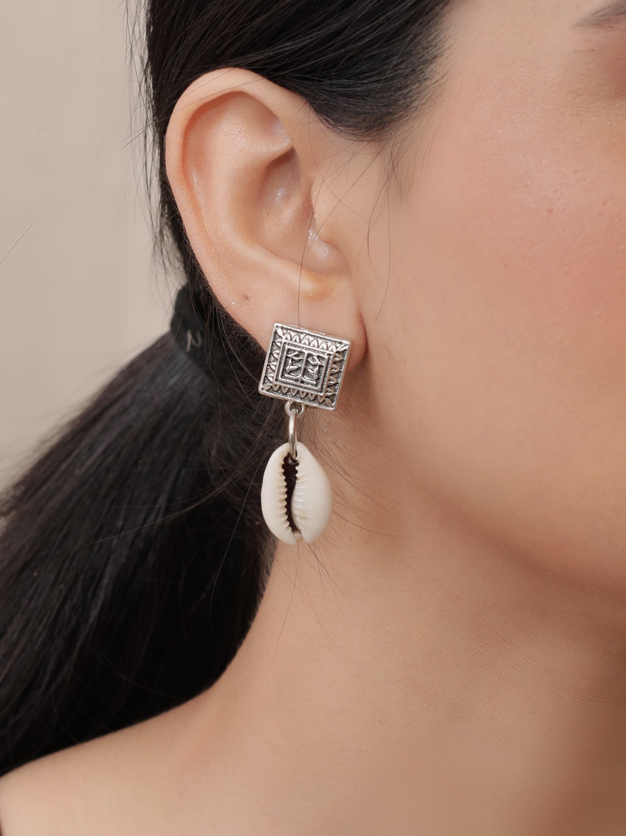 Kalamkari Fabric, Jute and Shells Statement Long Necklace Set