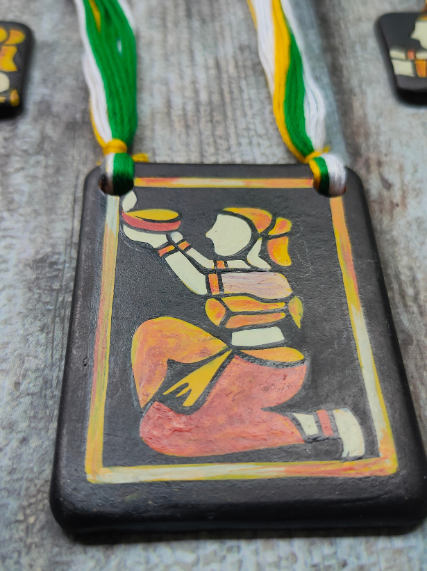 Hand Painted Clay Necklace Set with Multi-Color Thread Closure