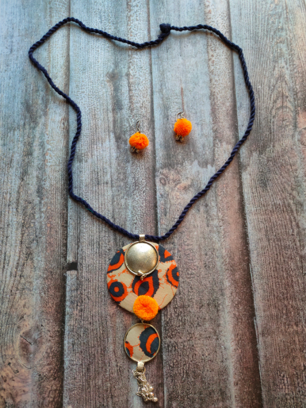 Fabric and Pom Pom Necklace Set with Thread Closure
