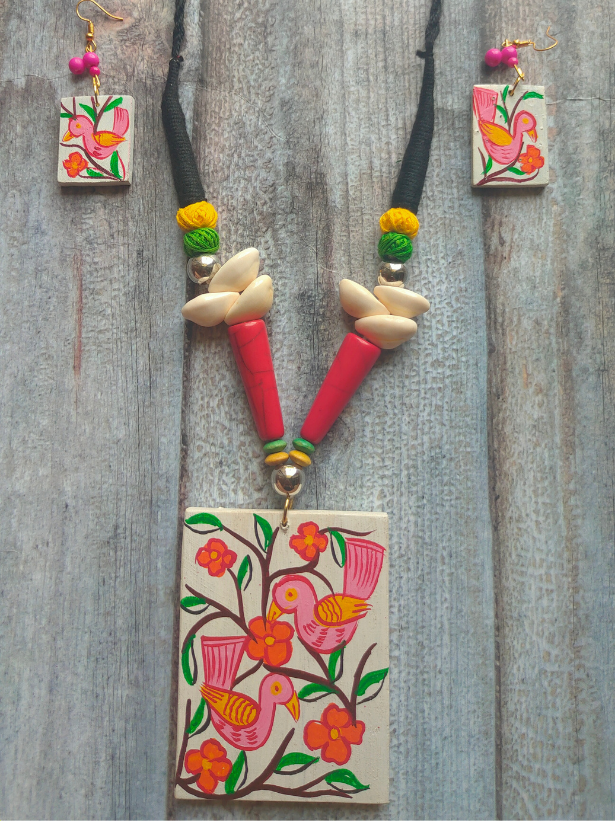 Hand Painted Birds Ceramic Necklace Set with Black Thread Closure