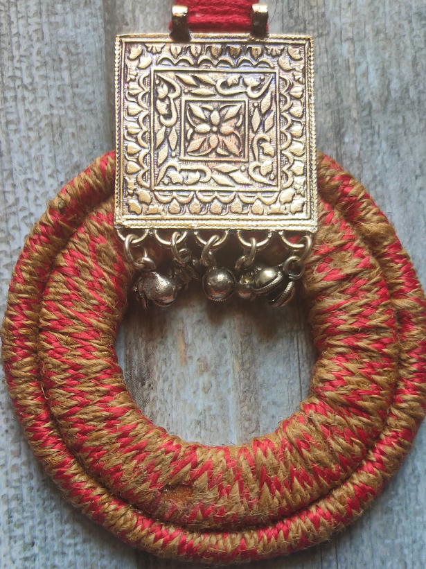 Circular Fabric and Metal Work Pendant Necklace Set