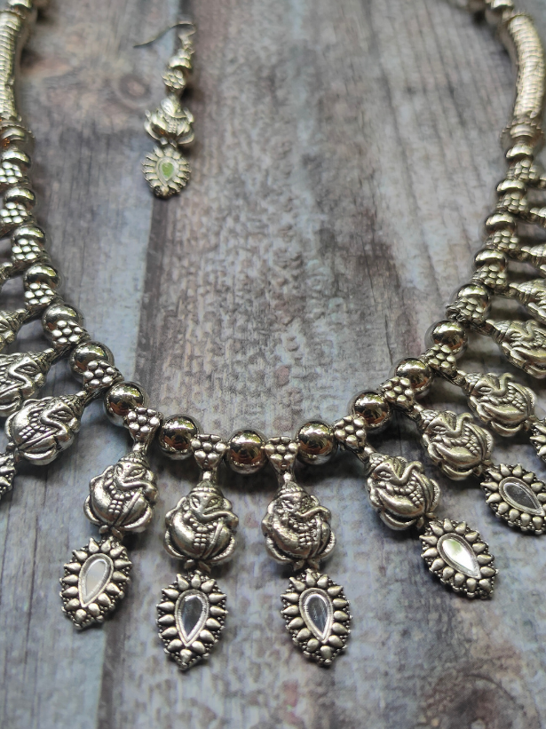 Petite Metal Necklace Set with Ganesha Motifs