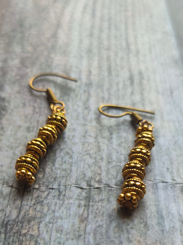 Minimal 2 Layer Necklace Set with Antique Gold Finish Metal Pendant