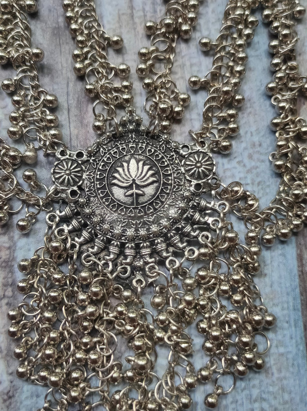 3 Layer Necklace with Metal Beads Chain Strings