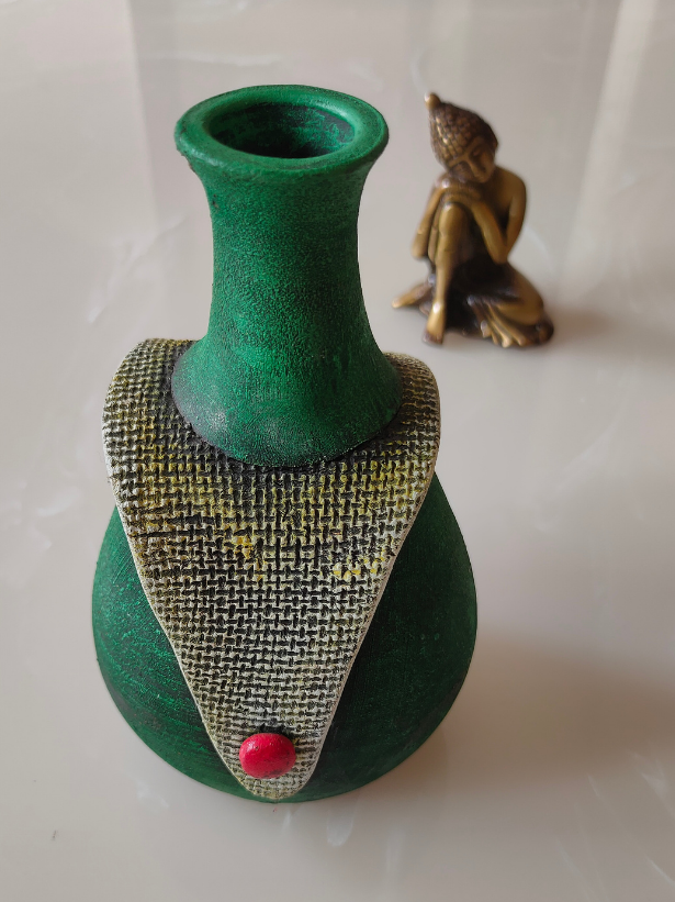 Exquisite Green Handcrafted Modern Terracotta Clay Pot