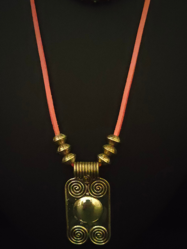 Minimal 2 Layer Necklace Set with Metal Pendants